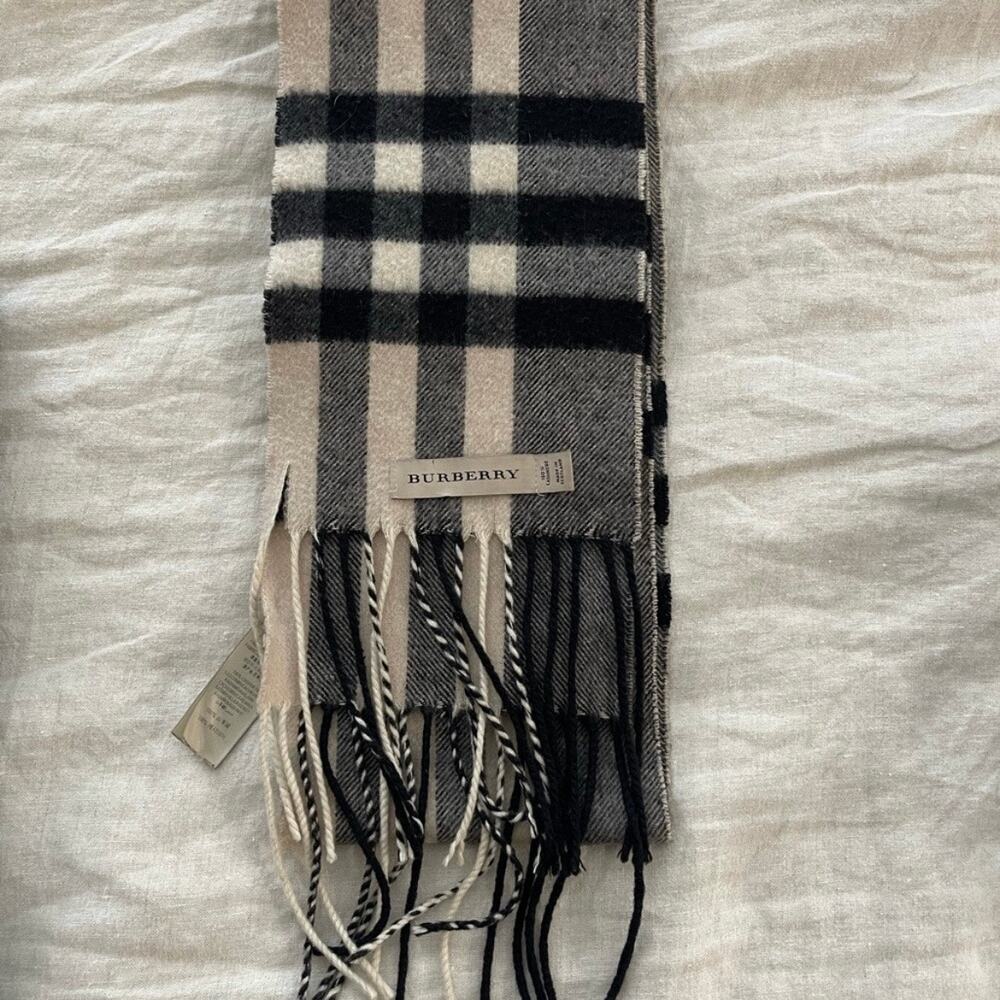 Burberry Classic Check Scarf Beige Black Fringe Nova Check